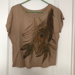 Short sleeve feather top
